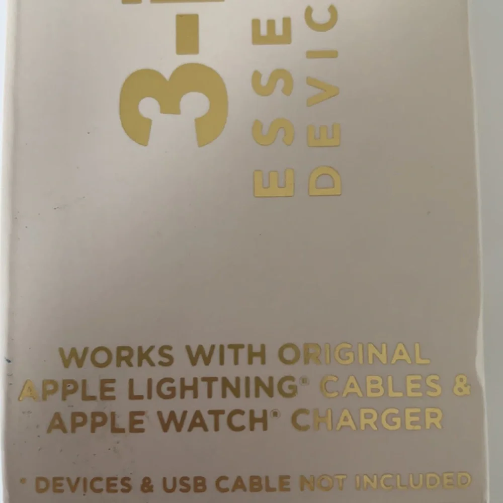 ACCESSORY DOCK FOR AIR PODS, iPhone, APPLE WATCH•NWT